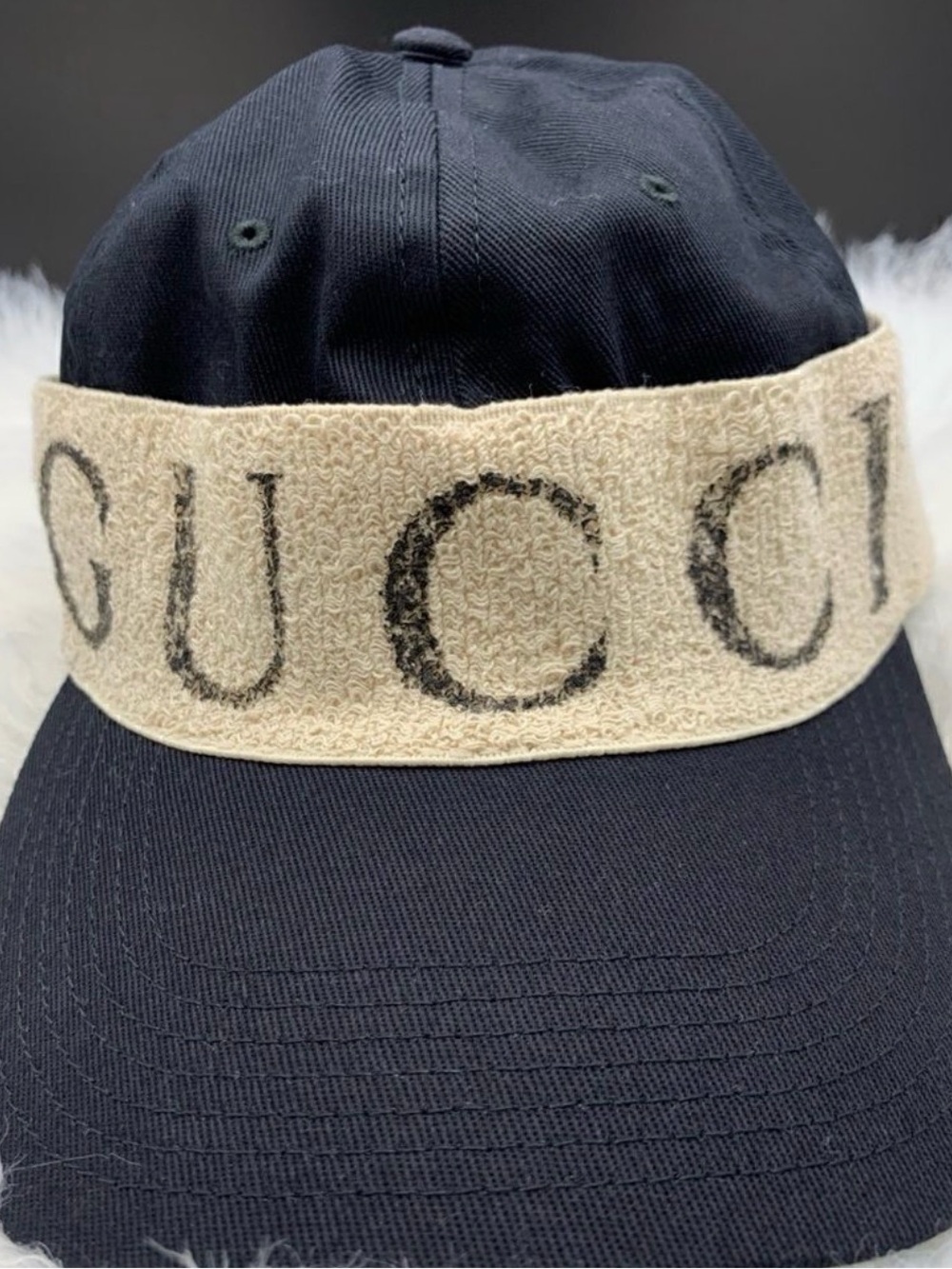 Gucci women black baseball cap NWT and gucci bag